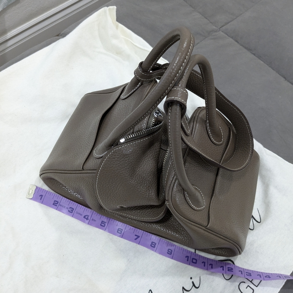 Elegant Brown Satchel Bag - Picture 15 of 16